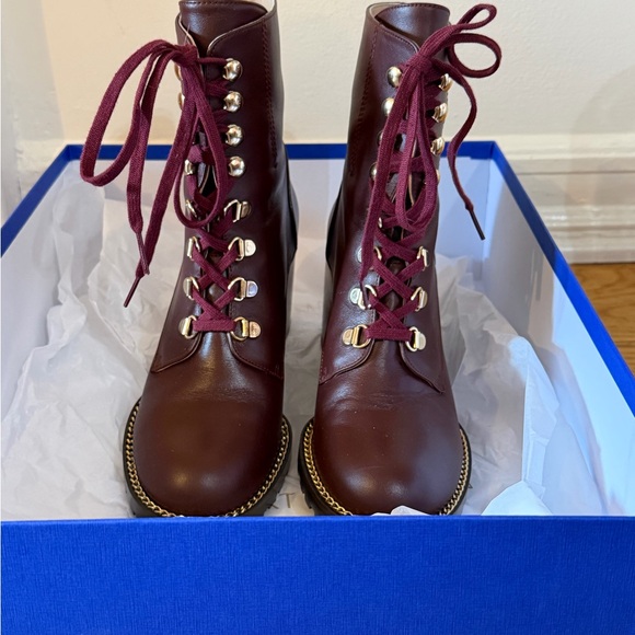Stuart Weitzman Wine/Burgundy Lace-Up Leather Boots with Gold Chain Trim - Picture 7 of 8